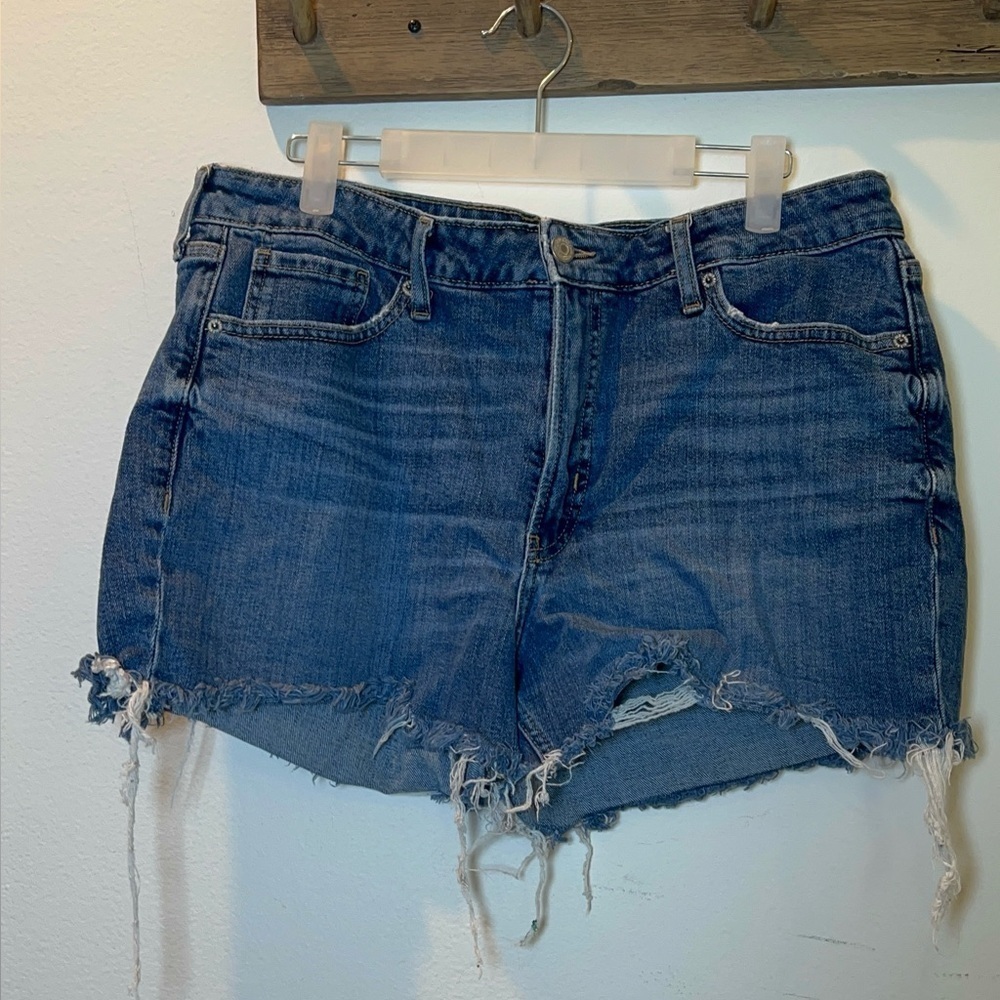 Old Navy high rise O.G. Straight size 14 jean shorts Great used